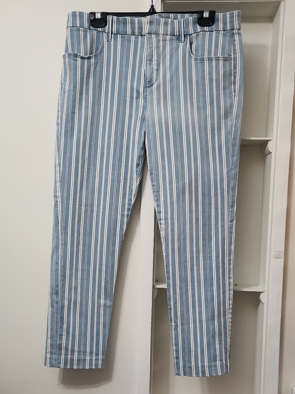 LOFT Modern Skinny Crop Blue and White Vertical Striped Pants 31 / 12 - Picture 3 of 15